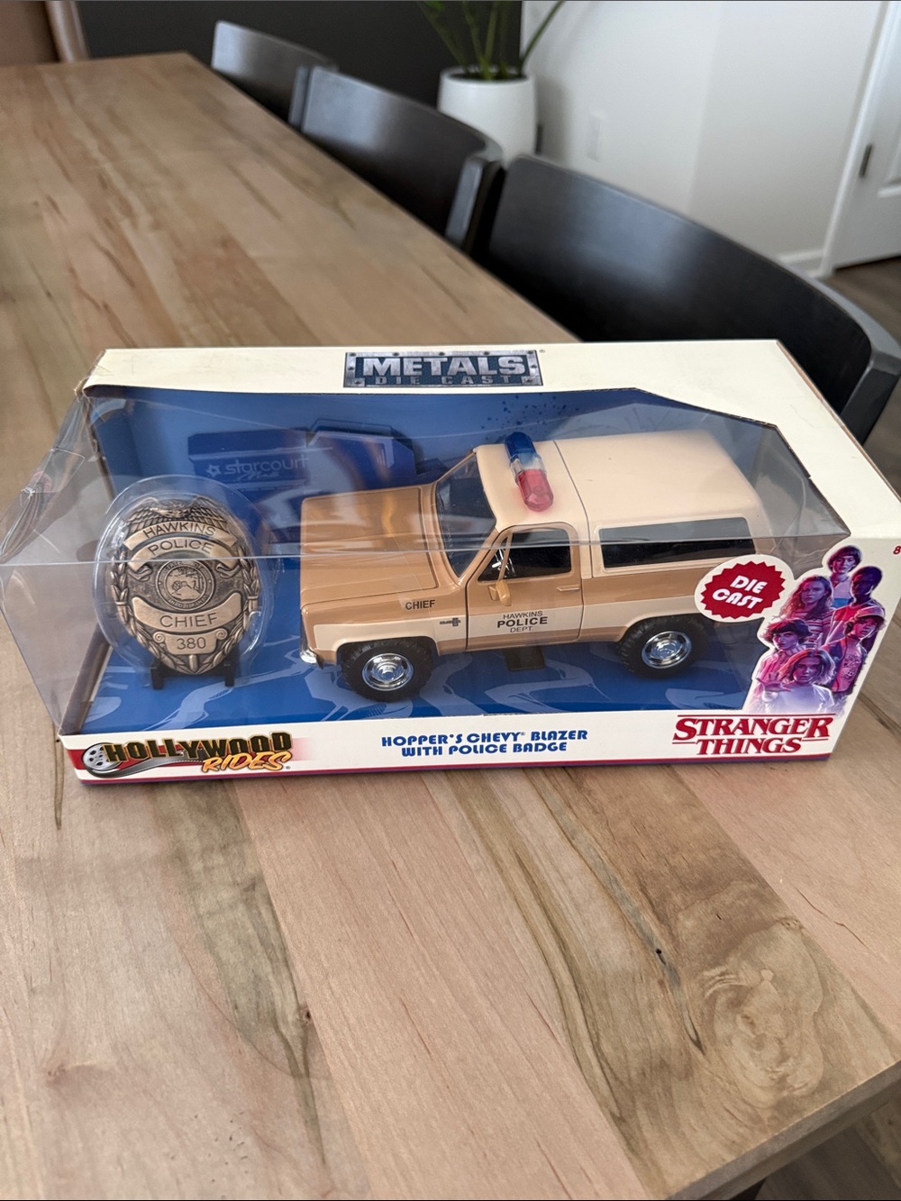 Netflix Collectible Box - Cream & Red Accents